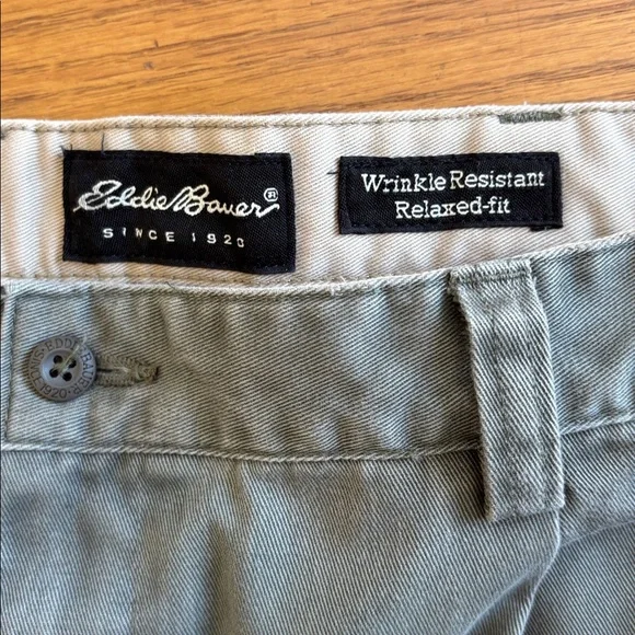 Eddie Bauer Men's Relaxed-Fit 100% Cotton Gray-Green Chinos, 40 - Picture 2 of 10
